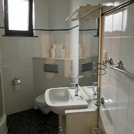 House Felecia - Phantasialand, Therme Euskirchen, Eifel-region * Вайлерсвист